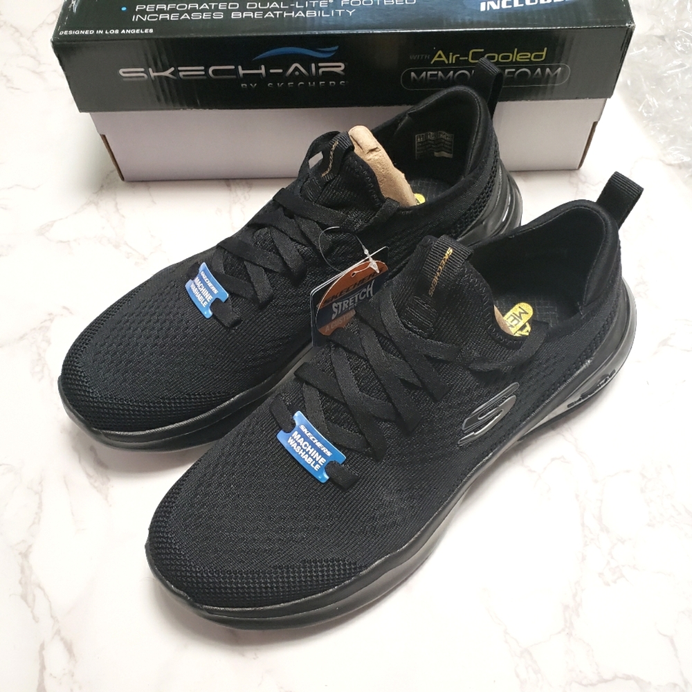 SCKECH-AIR BY SCKECHERS  Mens Sneakers.  Men's Black Sneakers.